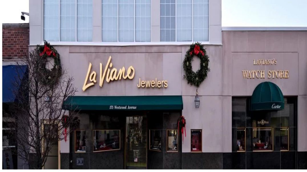 ⁣LaViano Jewelers - Luxury Watches in Bergen County, NJ | 07675